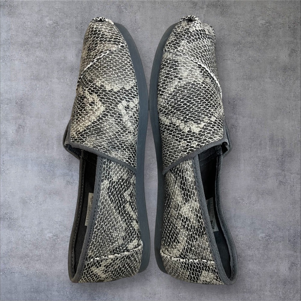 TOMS Alpargata Gray Snakeskin Print Espadrille Loafer Shoes Womens 7 Flats - Picture 4 of 9